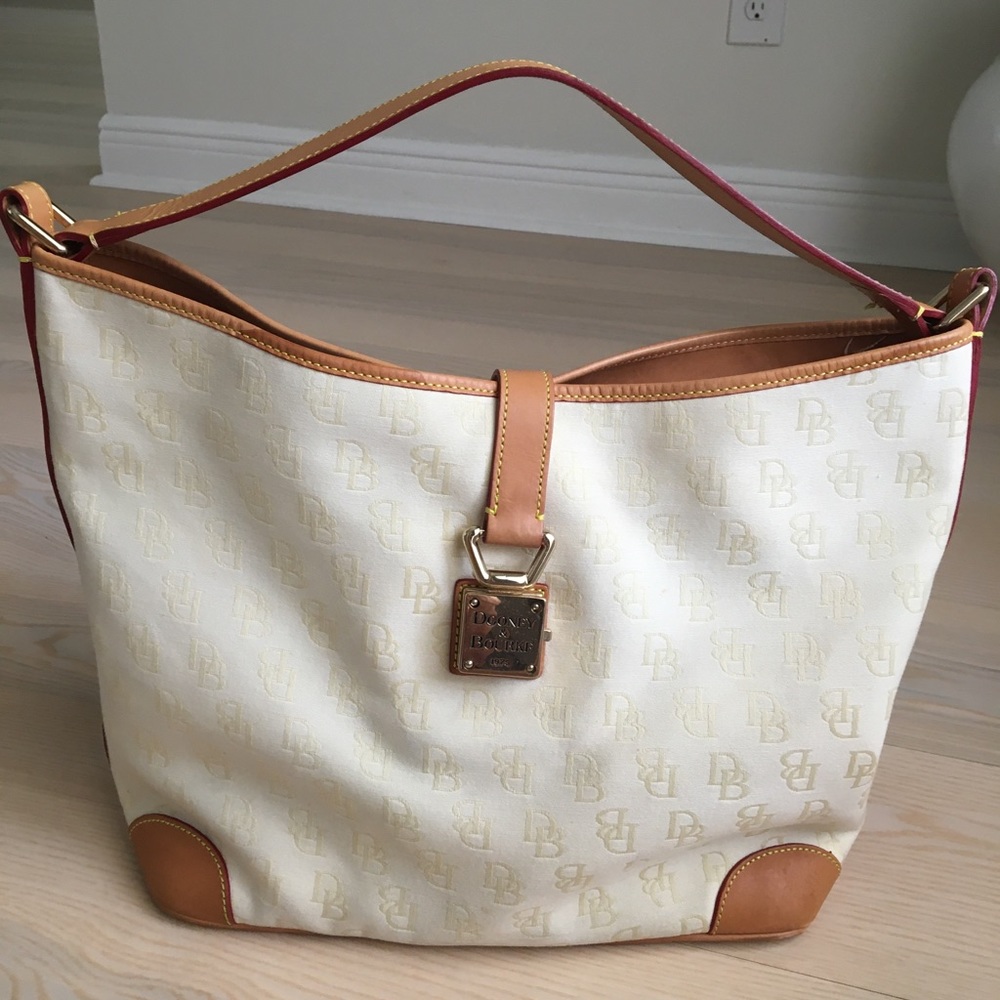Dooney & Bourke EUC RARE Slouch Pristine Ivory/Cream Bag Beautiful Gold Hardware